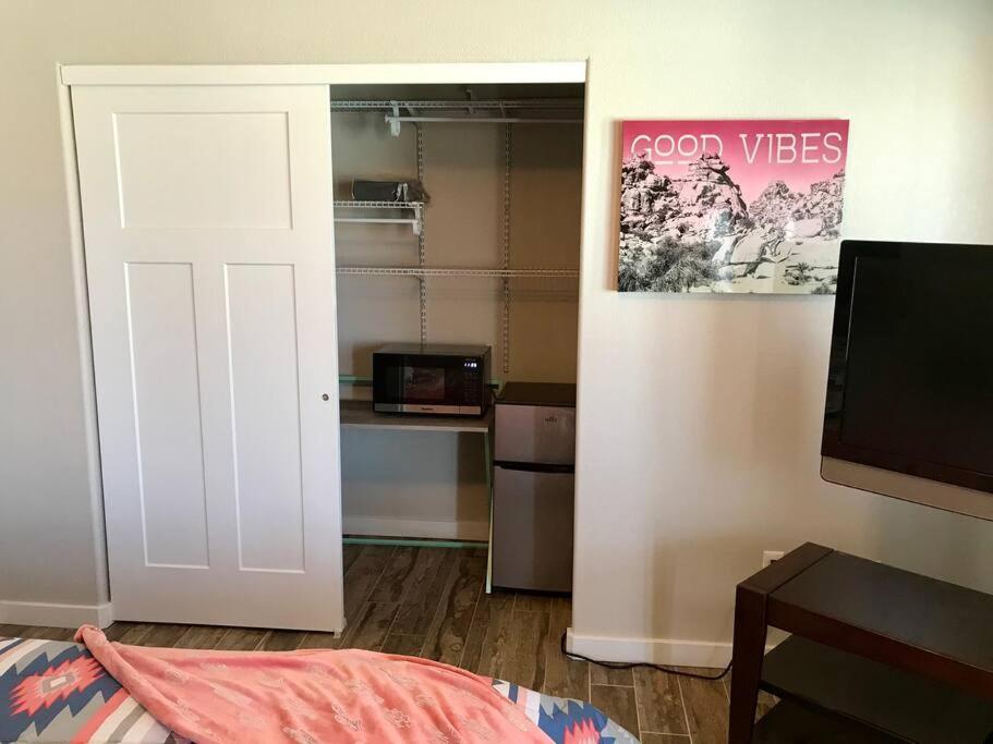 Private View On The Lake Side Of 95! Sleeps 16 Lake Havasu City Exterior foto