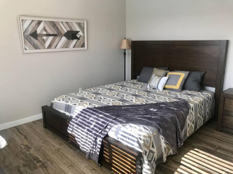 Private View On The Lake Side Of 95! Sleeps 16 Lake Havasu City Exterior foto