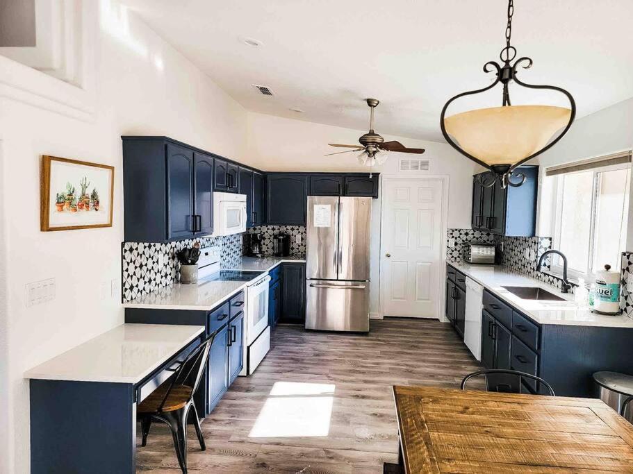 Private View On The Lake Side Of 95! Sleeps 16 Lake Havasu City Exterior foto